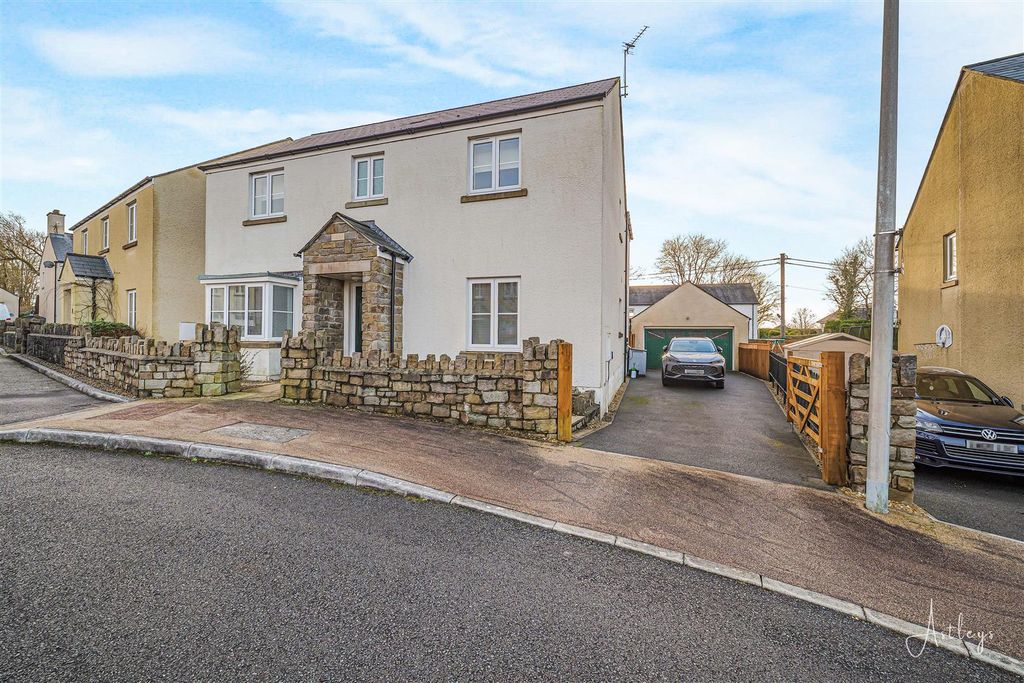 Property photo 1 of 33 07-P1132607.Jpg