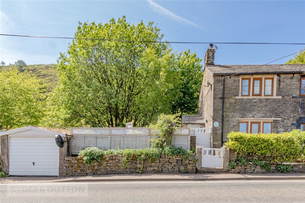 Property photo 1 of 33 External