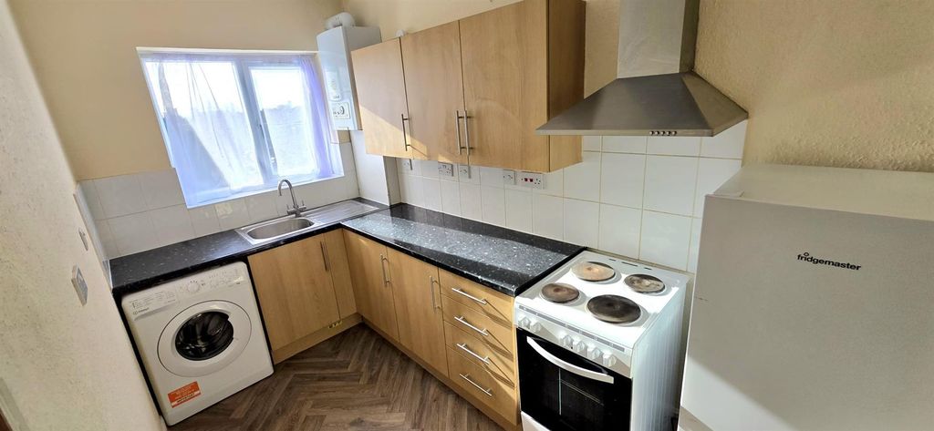 Property photo 2 of 13 Img-20260128-Wa0003.Jpg