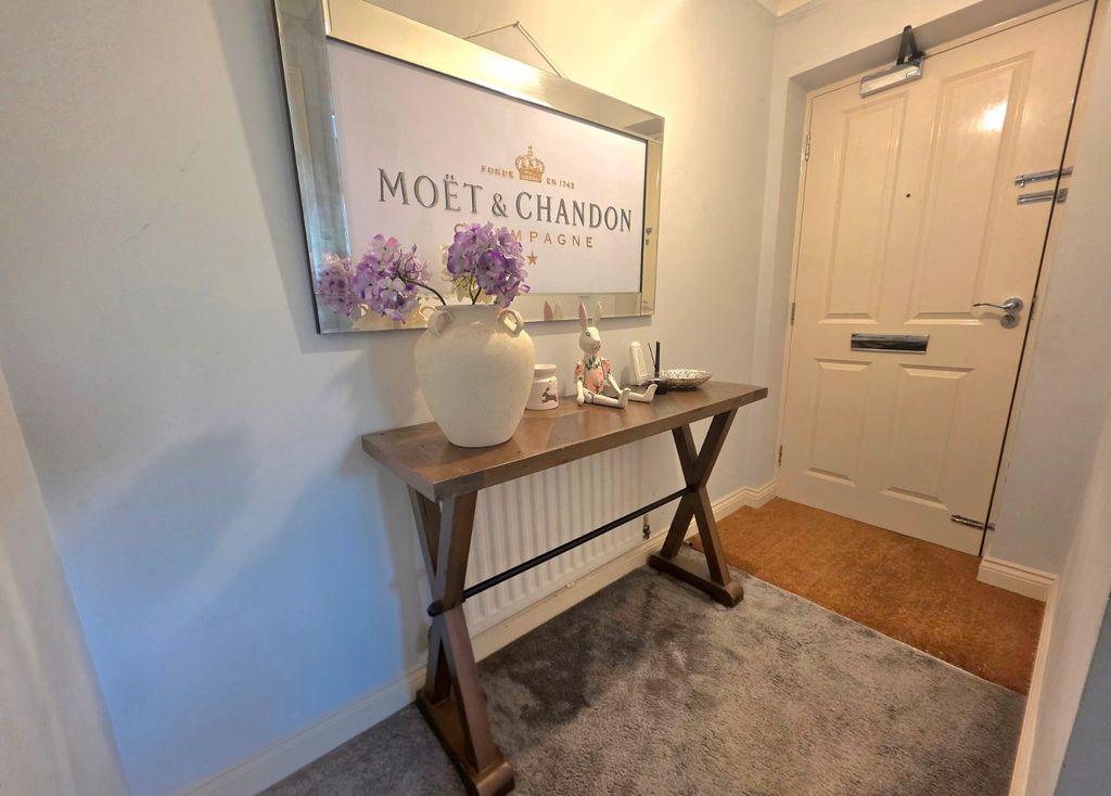 Property photo 3 of 15 Hallway