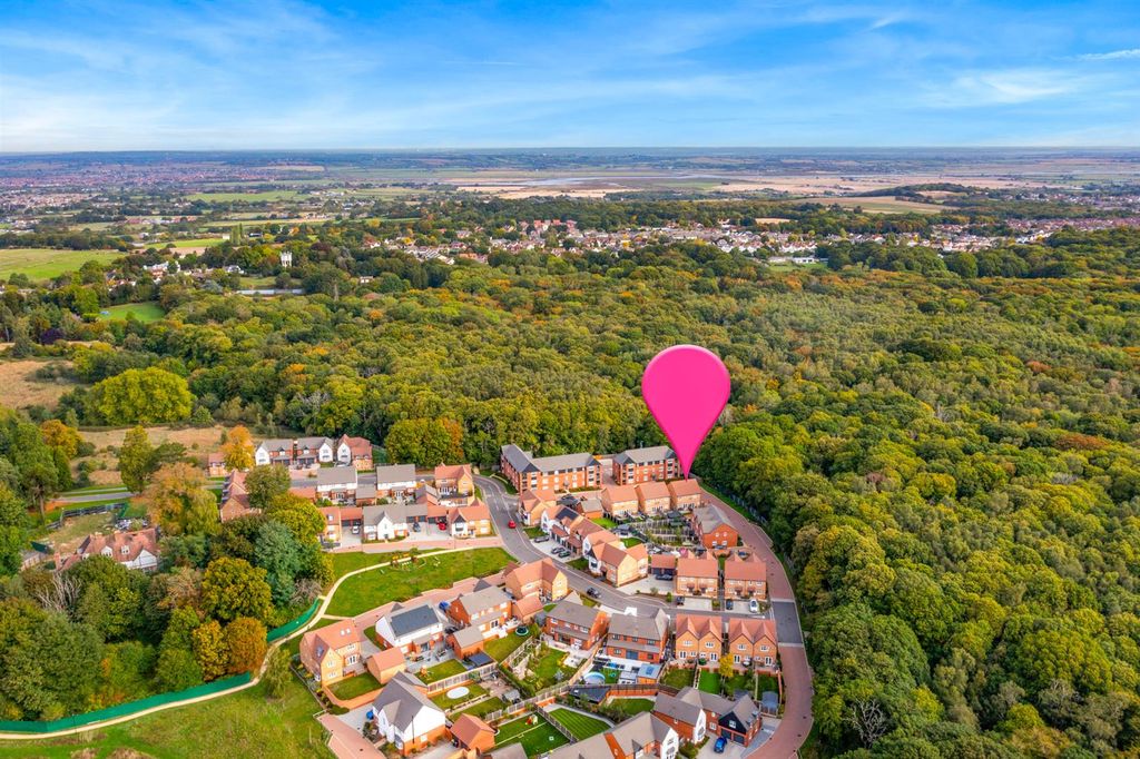 Property photo 2 of 21