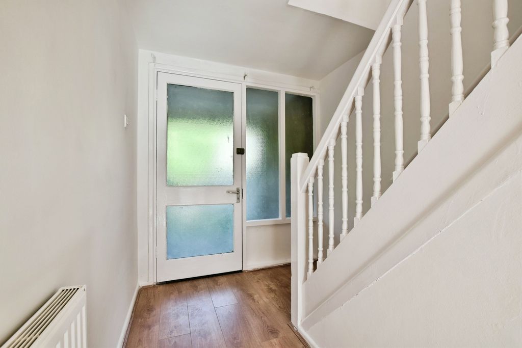 Property photo 2 of 12 Pbox-Img.Jpg