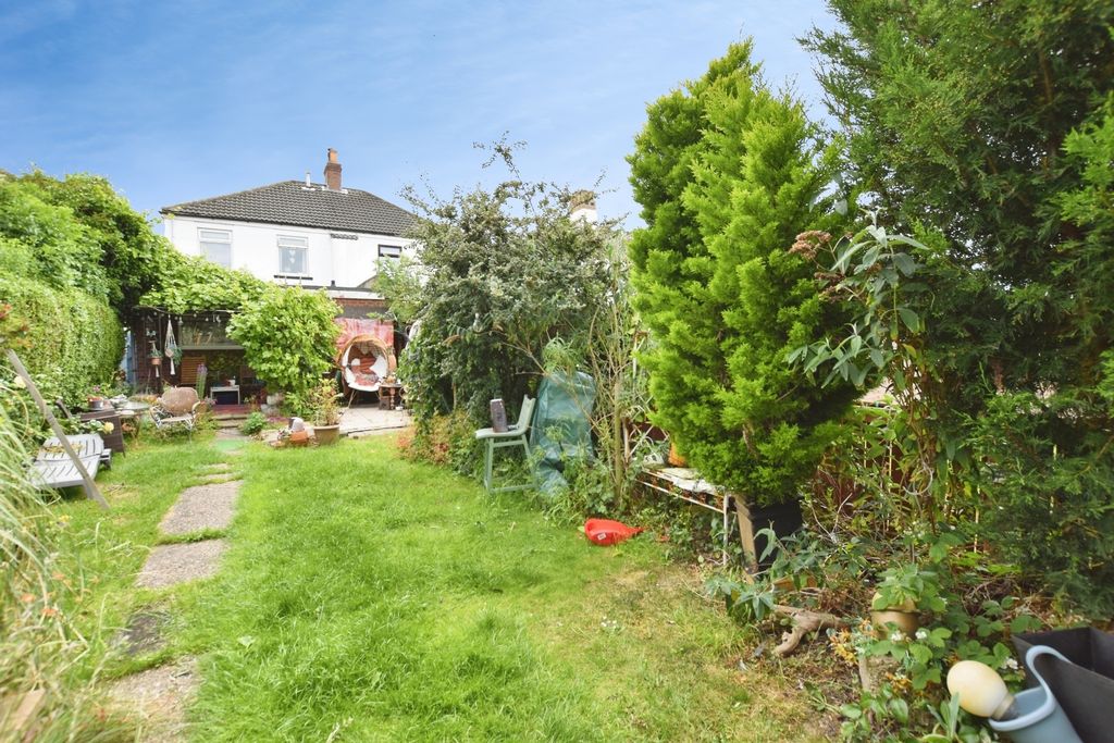 Property photo 3 of 13 Outside Gardens
