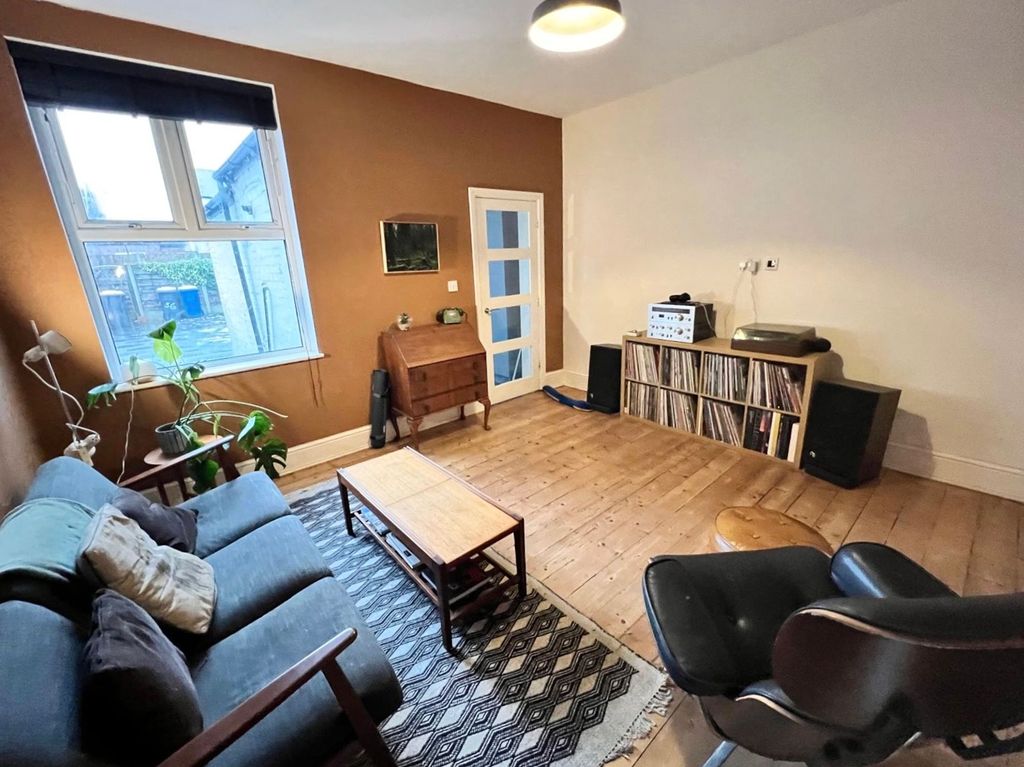 Property photo 3 of 19