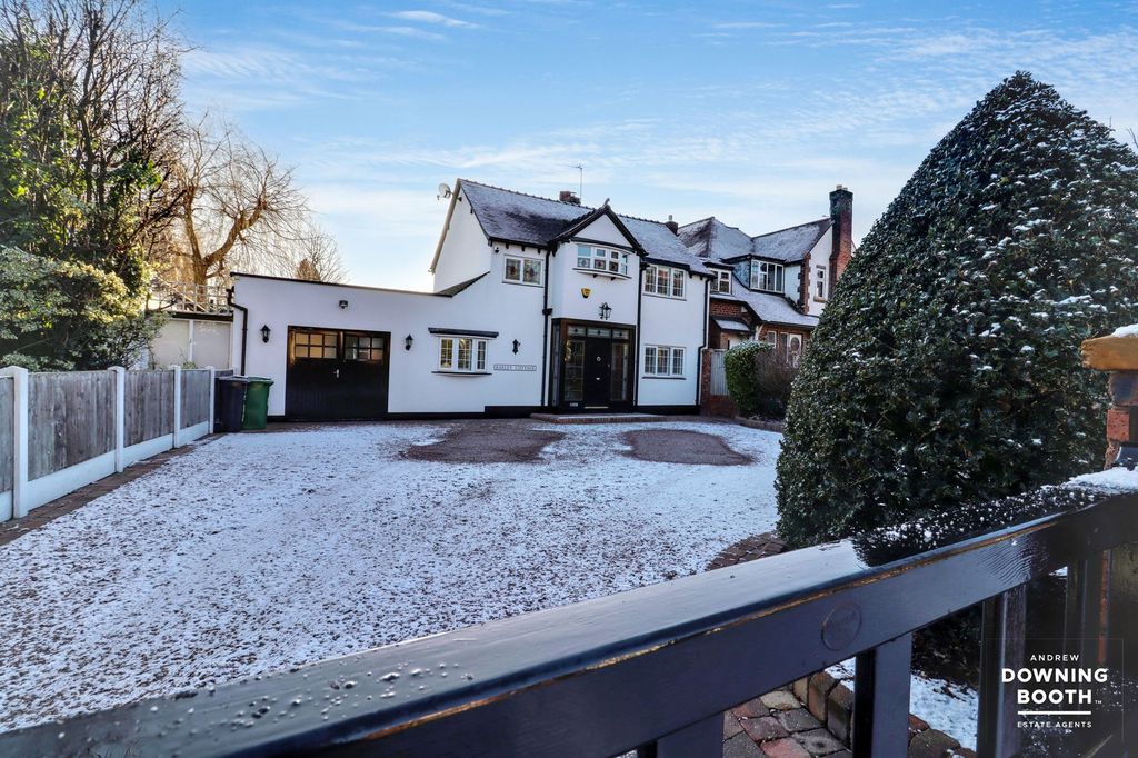 Property photo 2 of 36