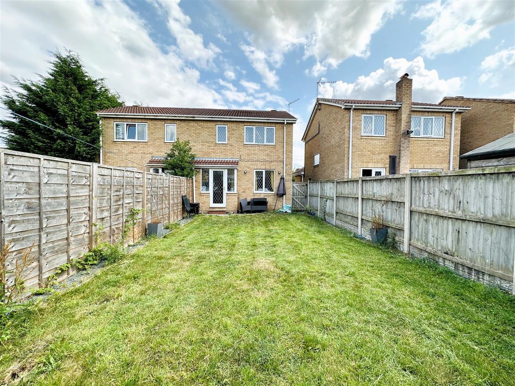 Property photo 1 of 11 Rear