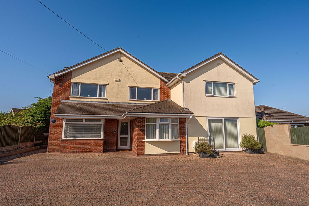 Property photo 1 of 62