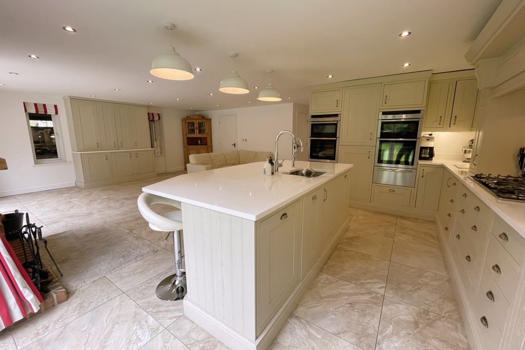 Property photo 3 of 45 13