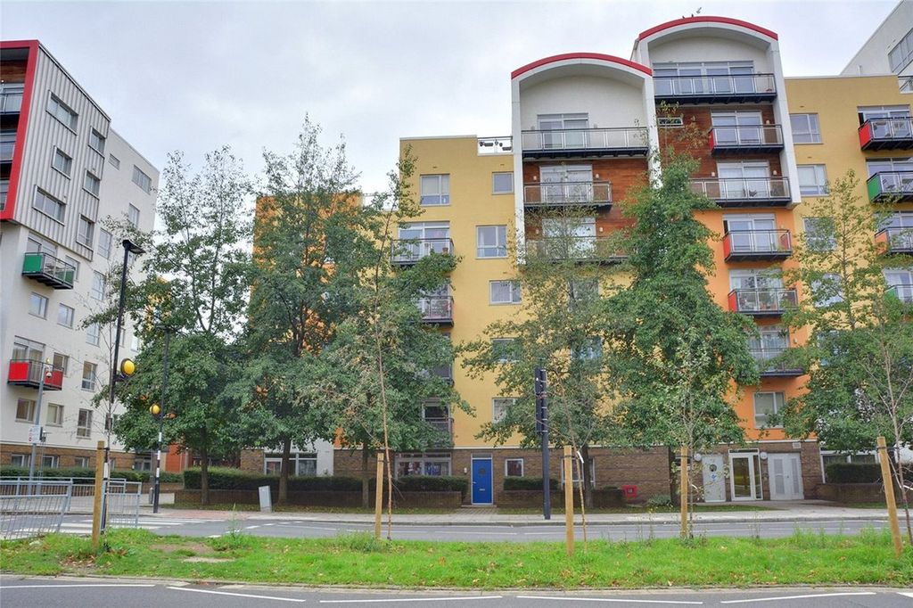 Property photo 3 of 8