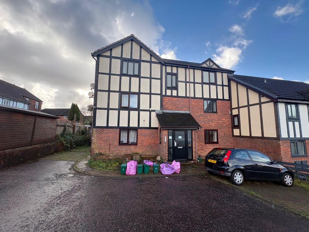 Property photo 2 of 13