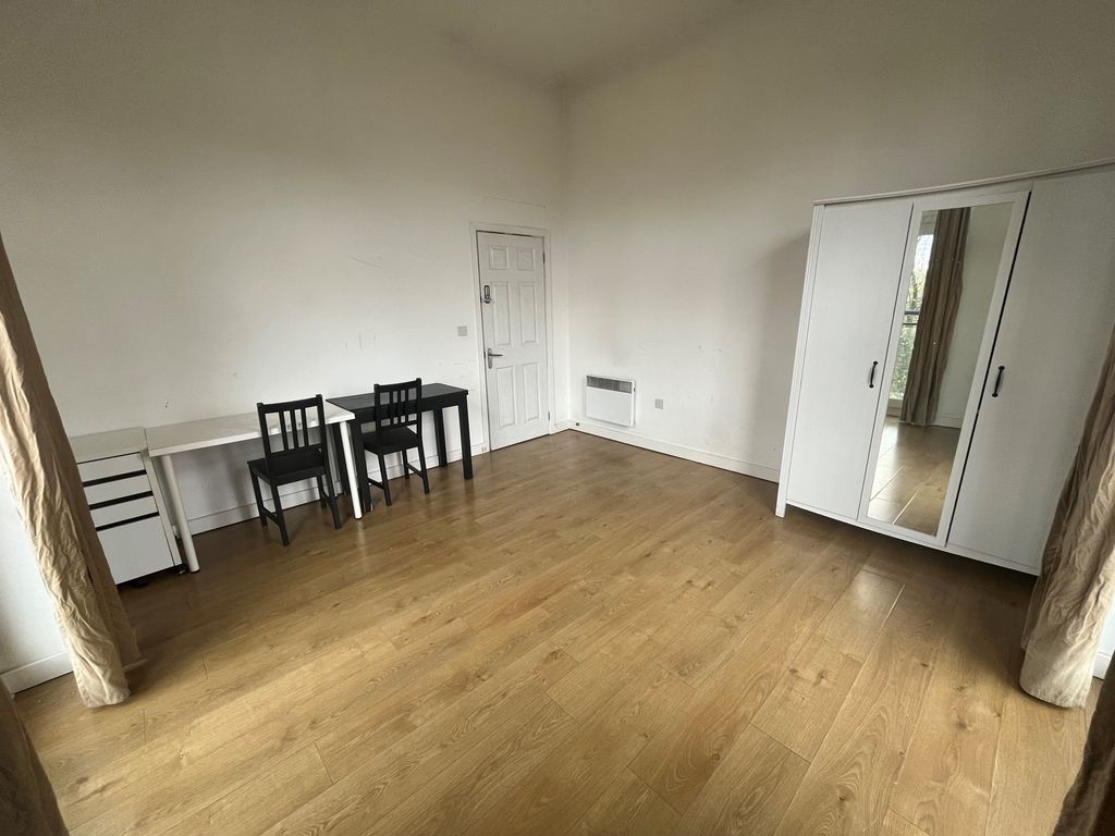 Property photo 3 of 13 Image