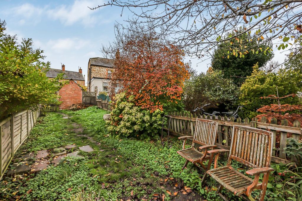 Property photo 2 of 13 Picture No. 31