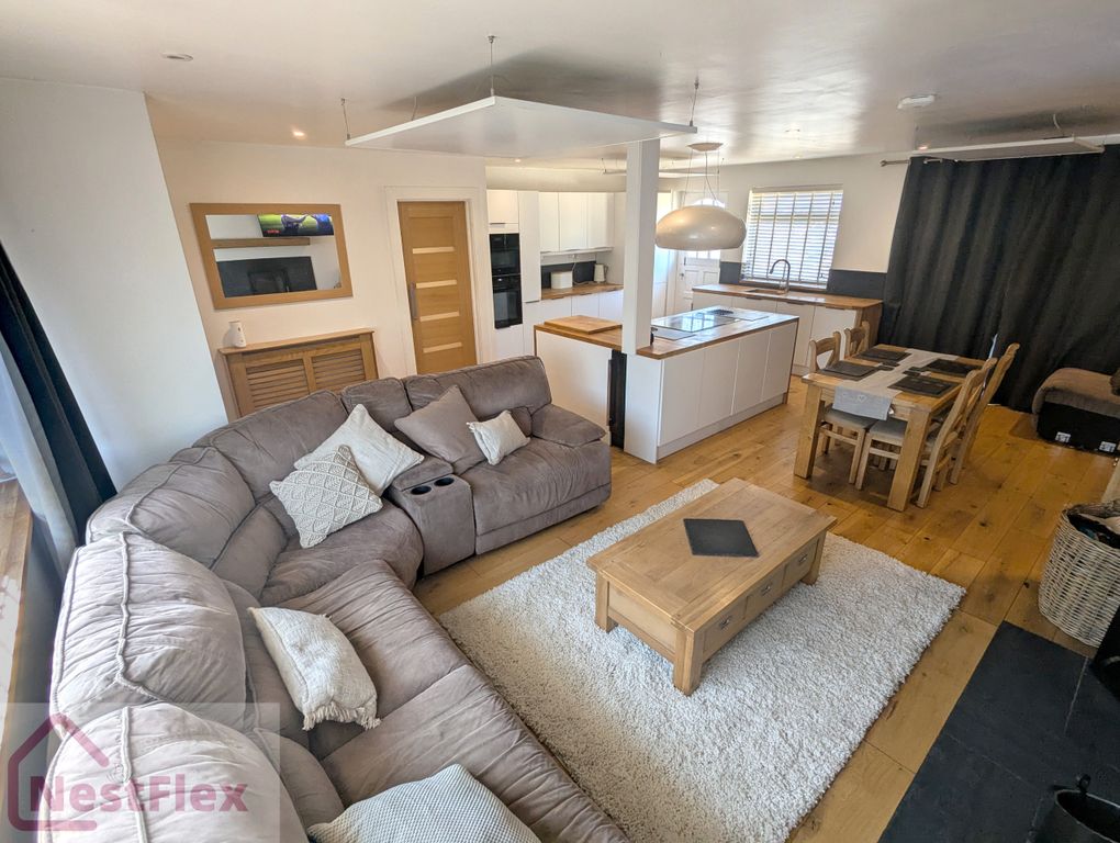 Property photo 3 of 15 2