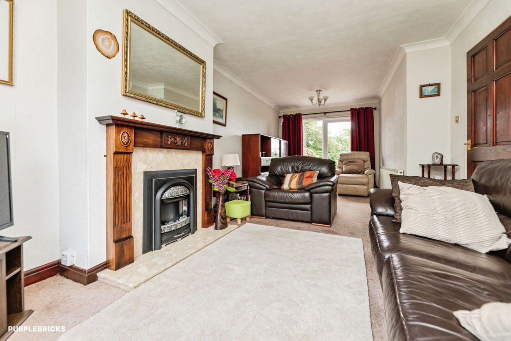 Property photo 3 of 26
