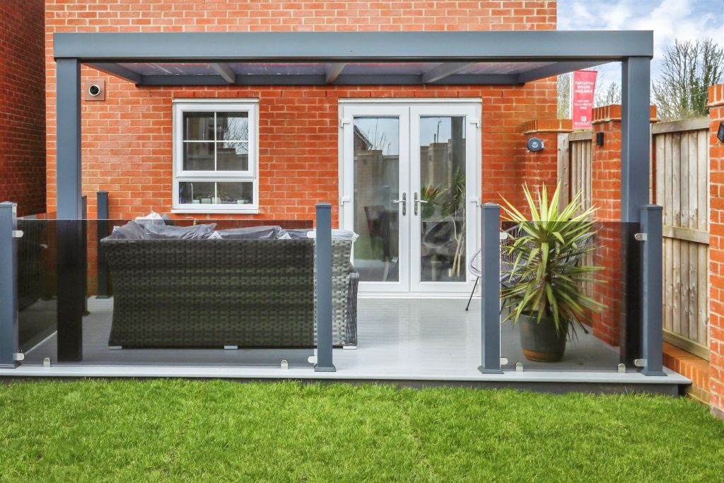 Property photo 3 of 18