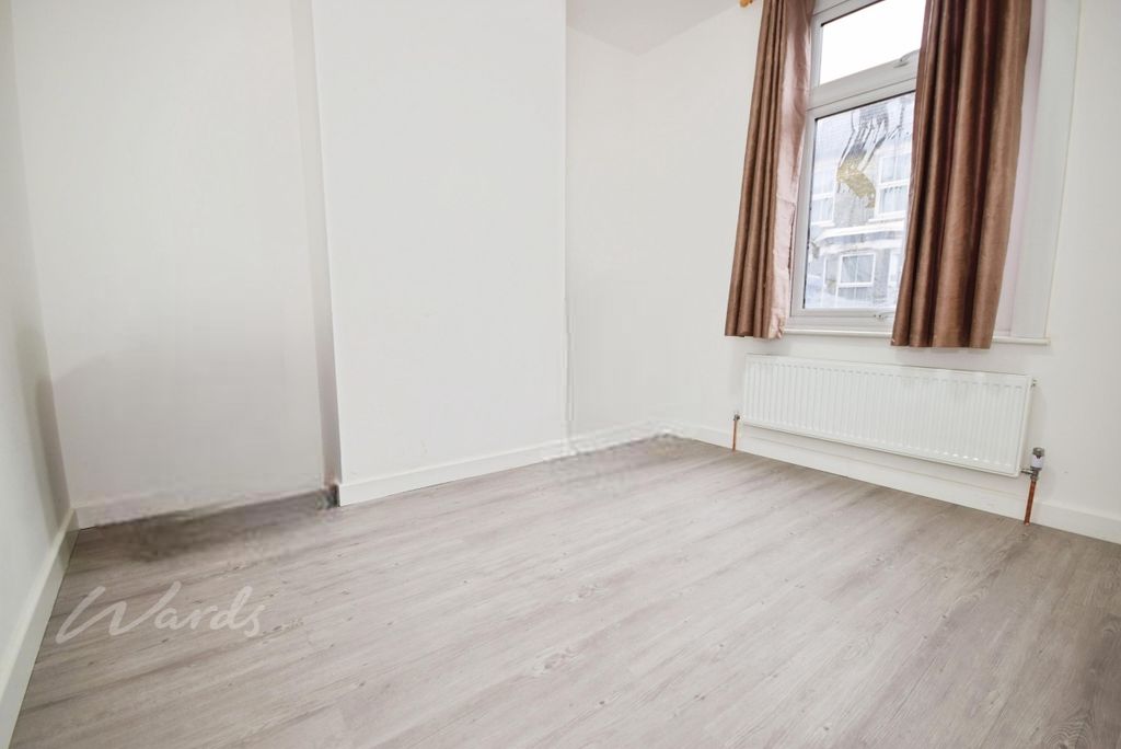 Property photo 3 of 9 Frederick Lounge