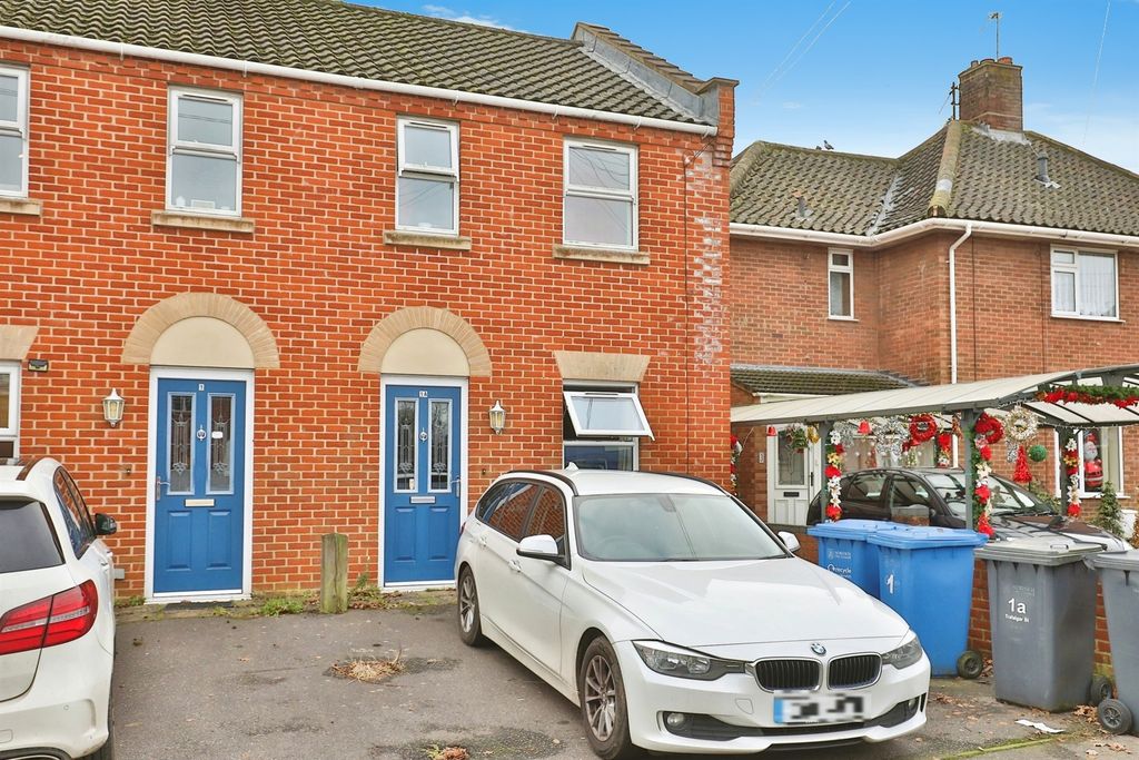 Property photo 1 of 15
