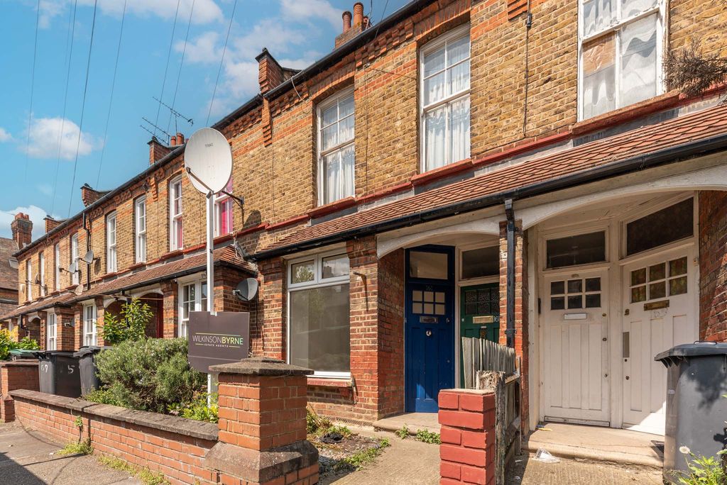 Property photo 1 of 12