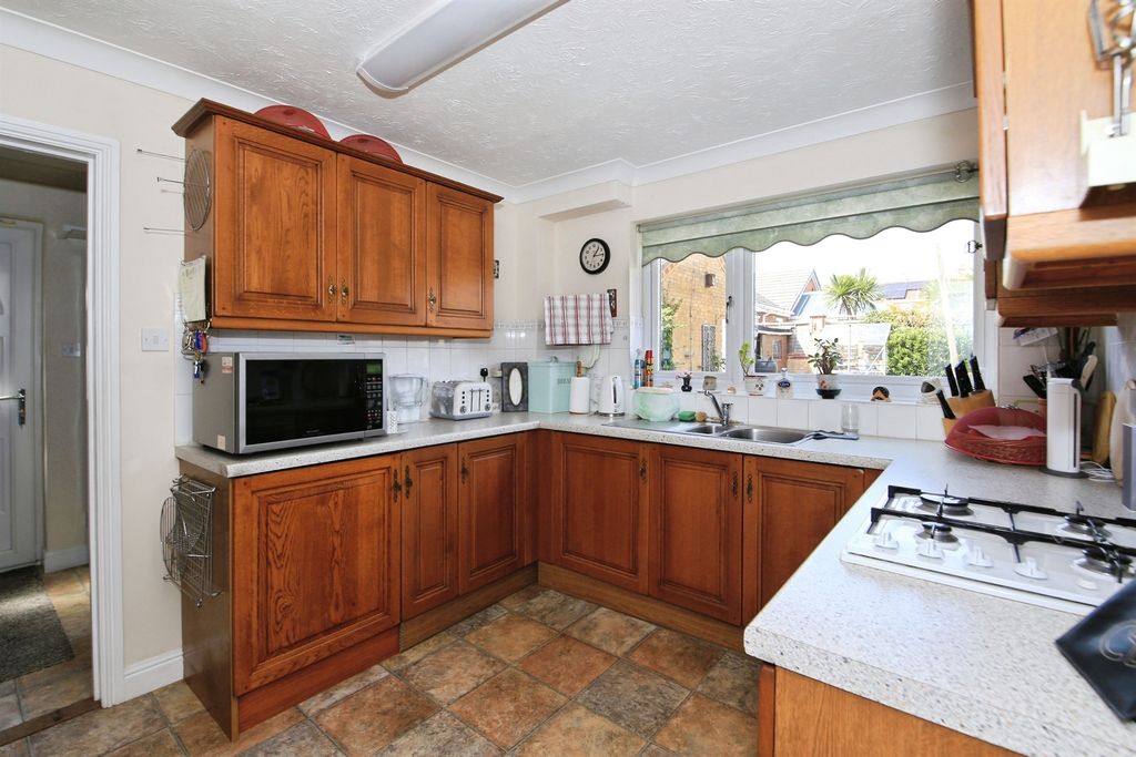 Property photo 2 of 15