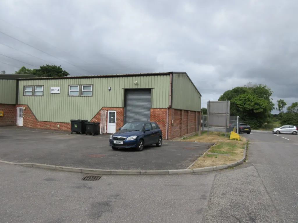 Property photo 1 of 2