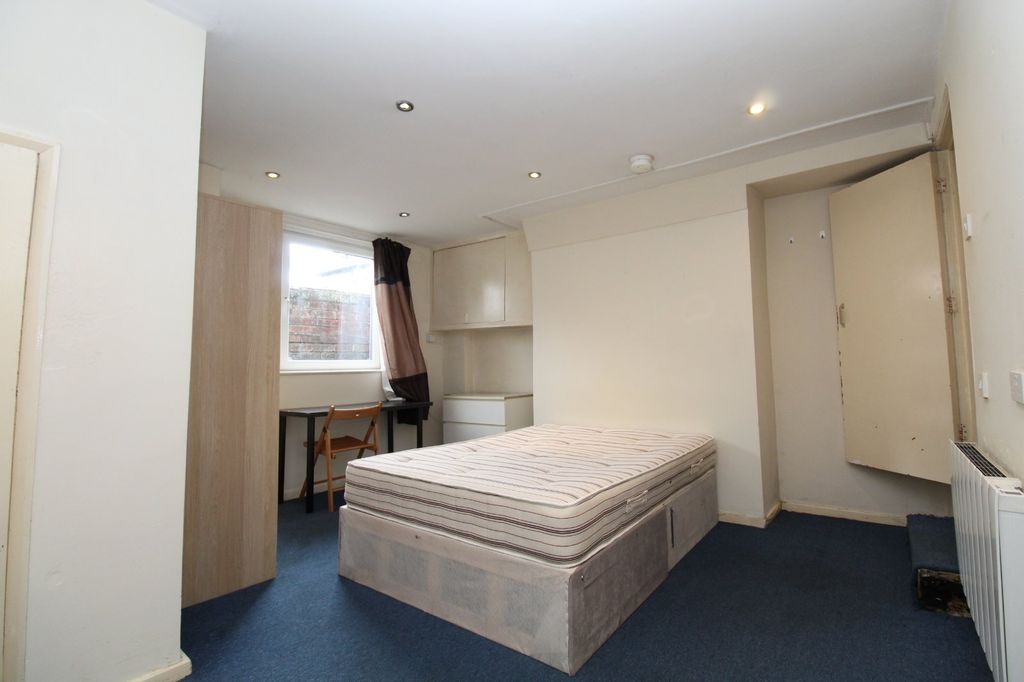 Property photo 3 of 4 Picture No. 03