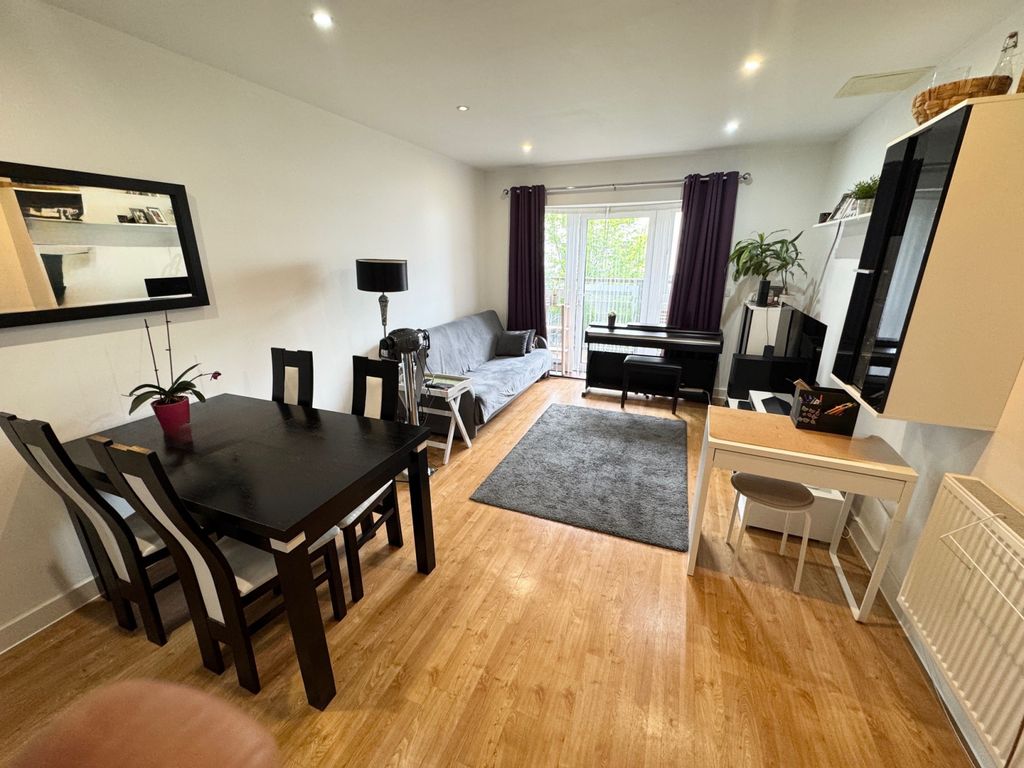 Property photo 2 of 10 Gallery
