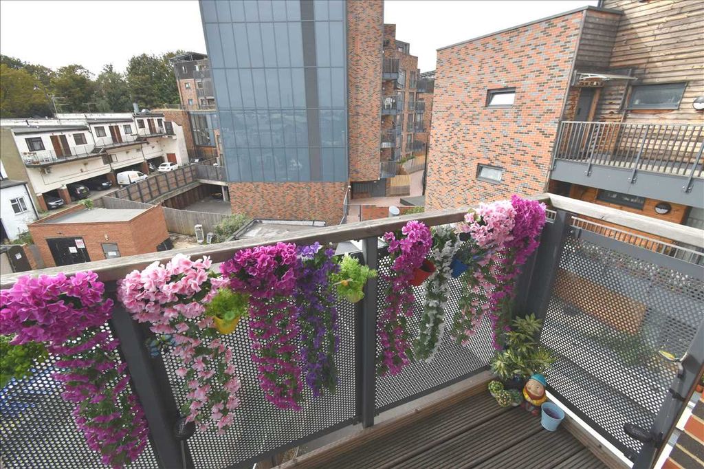 Property photo 2 of 3