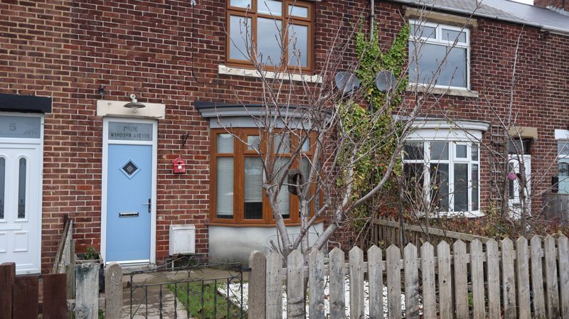 Property photo 1 of 9 Front