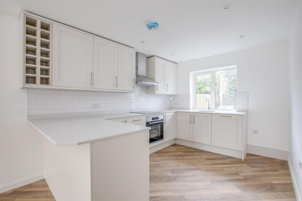 Property photo 2 of 13 Kitchen