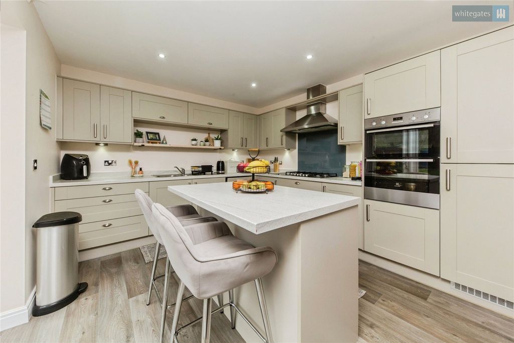 Property photo 2 of 22 Picture No. 03