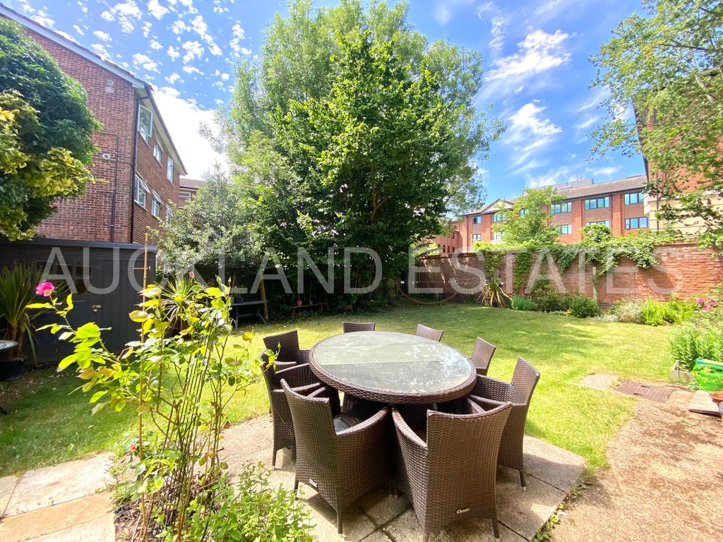 Property photo 2 of 15 Img_2932