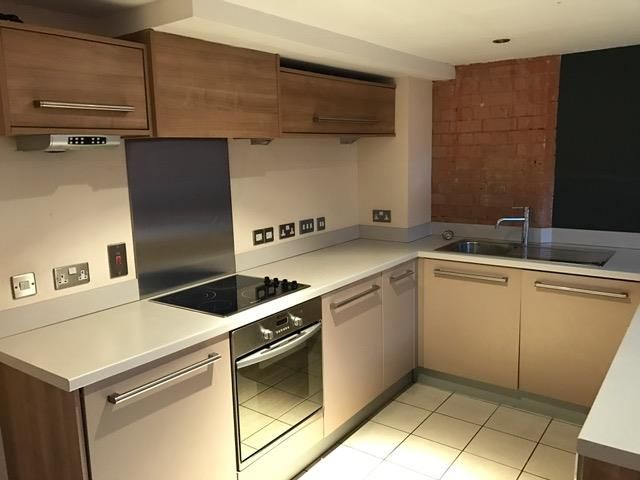 Property photo 2 of 10 Kitchen