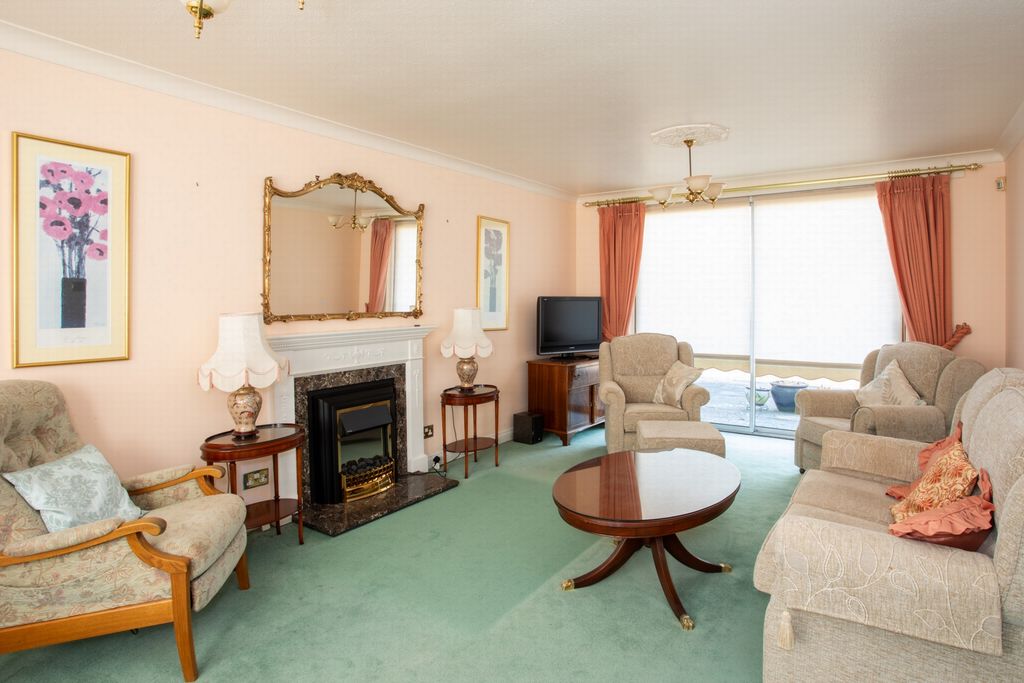 Property photo 3 of 24 Sitting Room