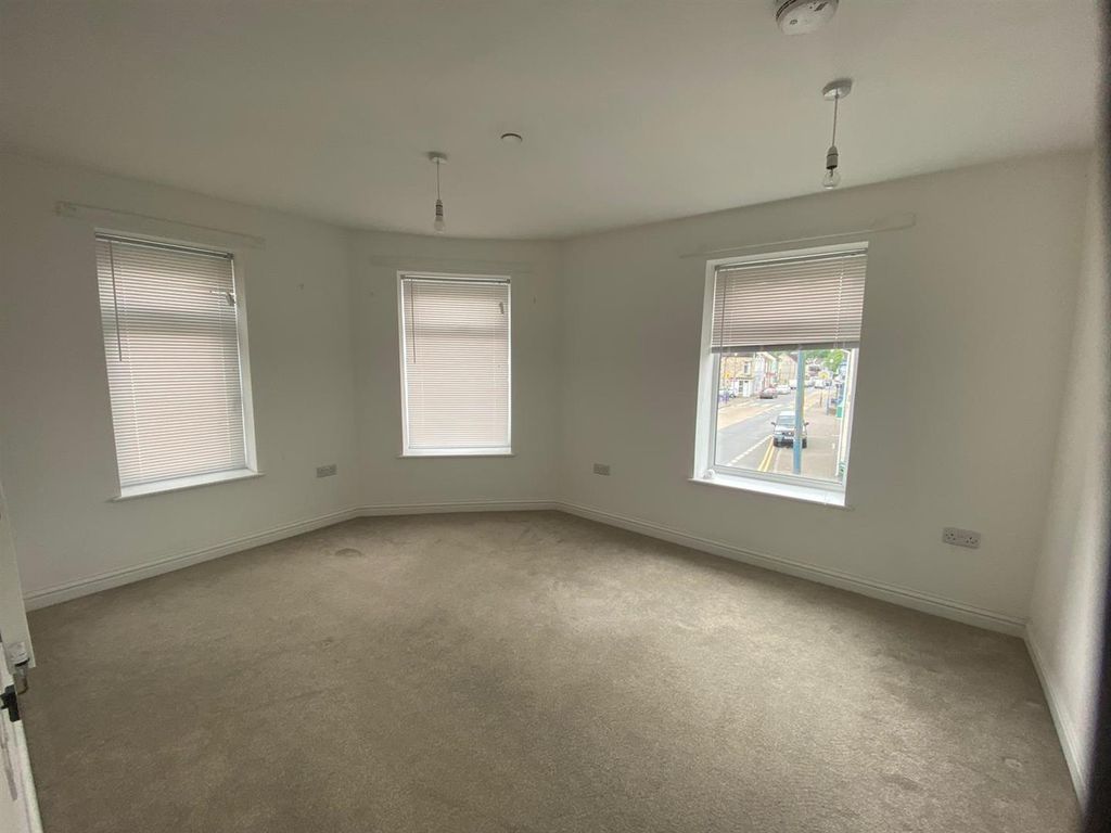 Property photo 3 of 10 Hfqq7426.Jpg