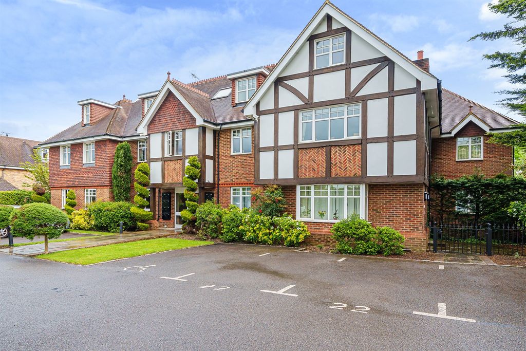 Property photo 1 of 10