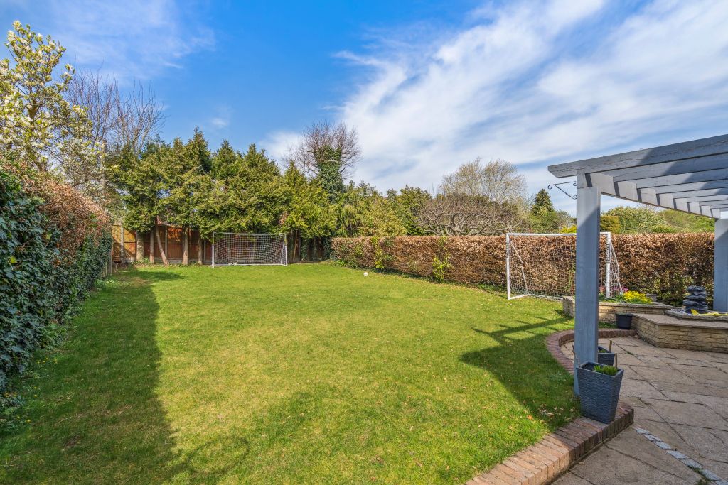 Property photo 3 of 13