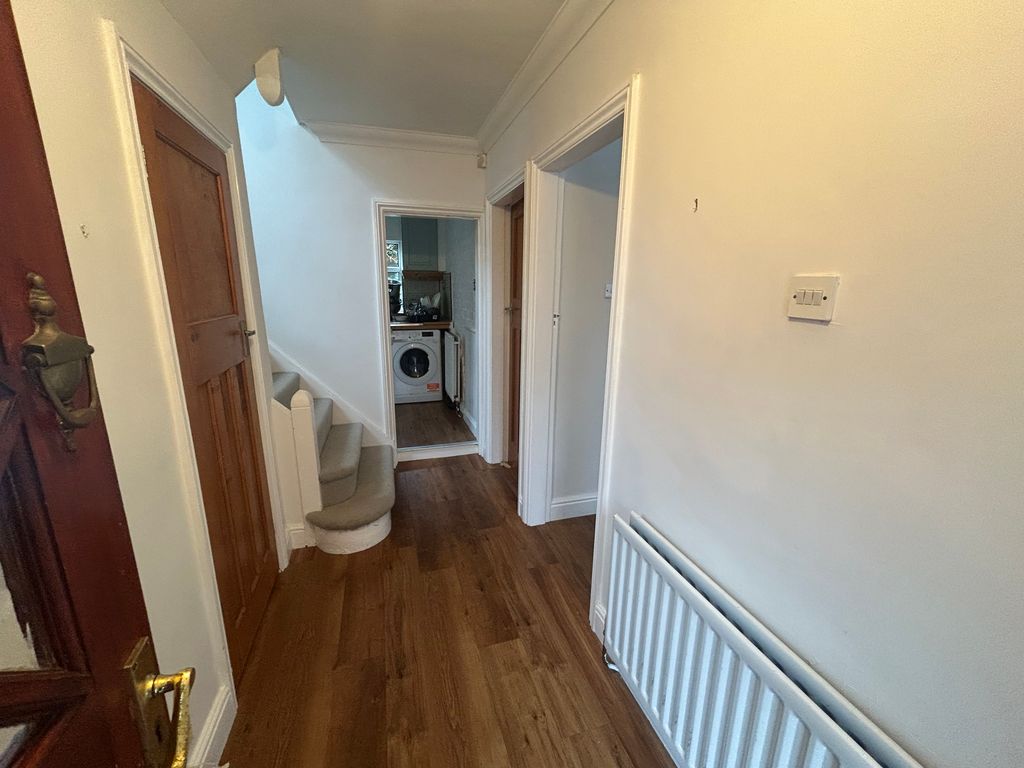 Property photo 2 of 14 Image