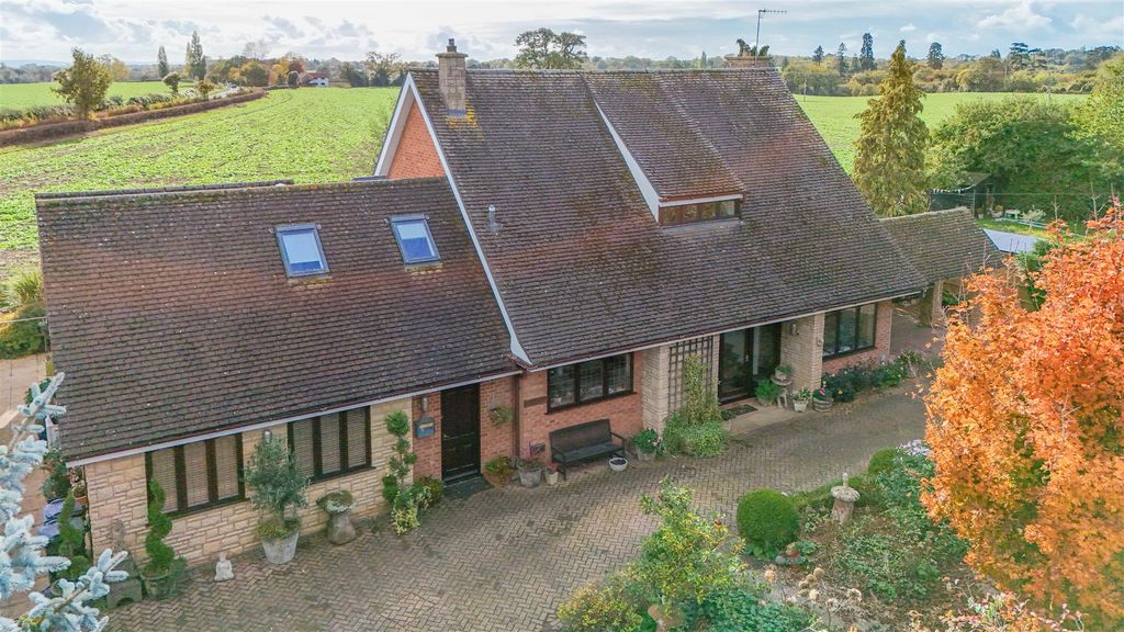 Property photo 1 of 36 Dji_Fly_20251022_113432_0241_1761561791919_Photo-2