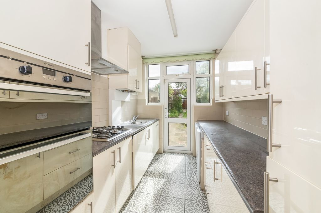 Property photo 2 of 13