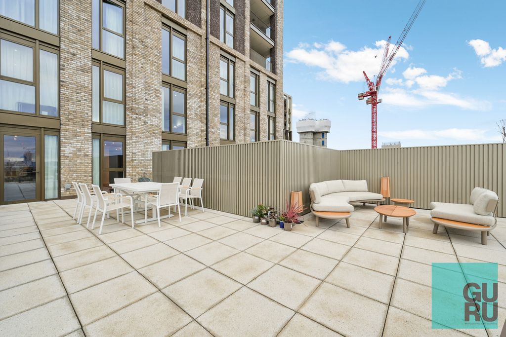 Property photo 3 of 19