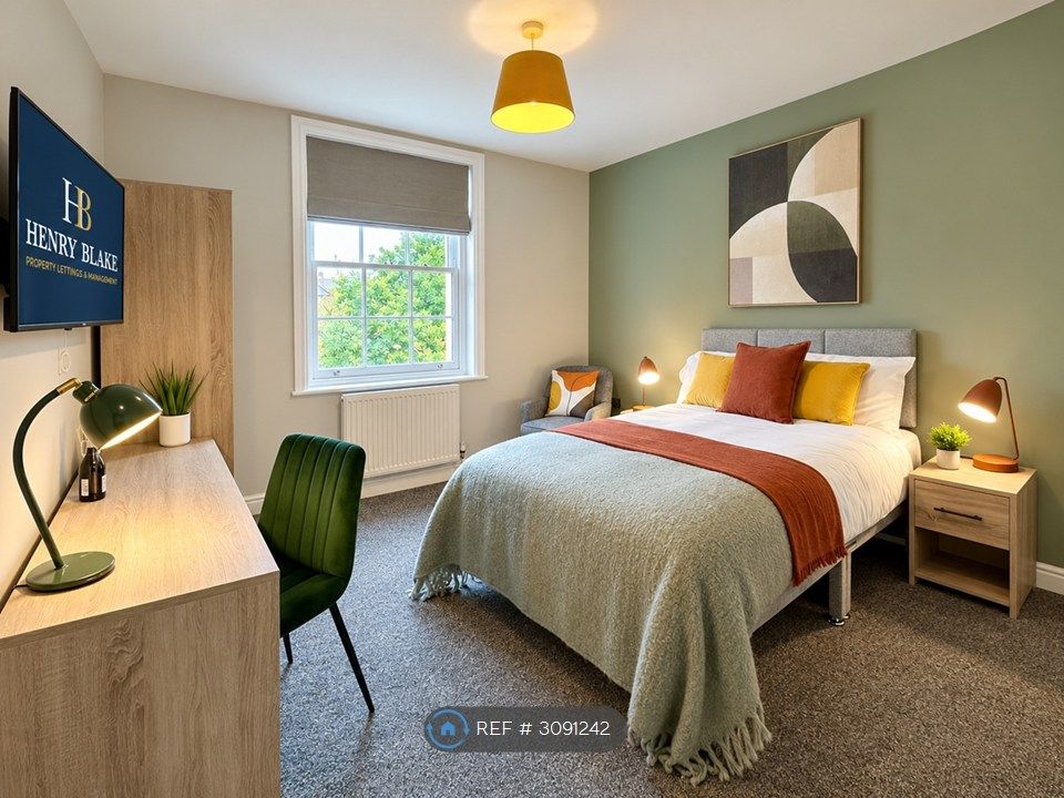 Property photo 1 of 10 Room 4