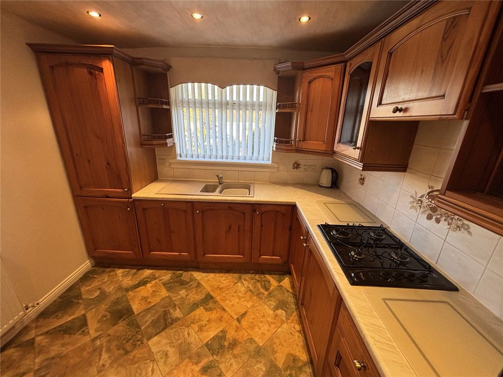 Property photo 3 of 15 Picture No. 16