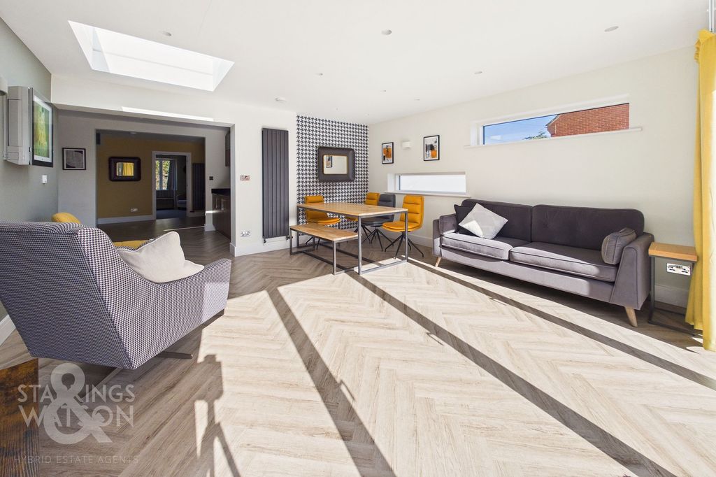 Property photo 3 of 26