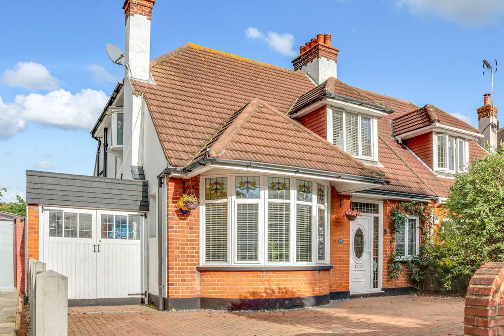 Property photo 1 of 16