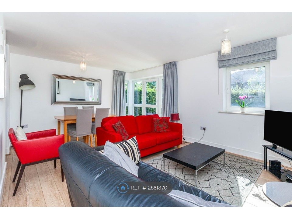 Property photo 2 of 24