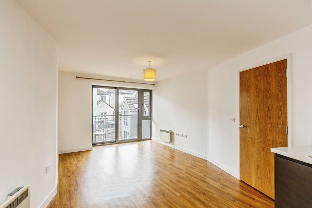 Property photo 2 of 11 Pbox-Img.Jpg