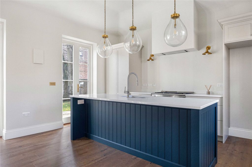 Property photo 2 of 14 Picture No. 05