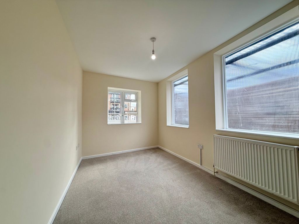 Property photo 3 of 10 Img1001