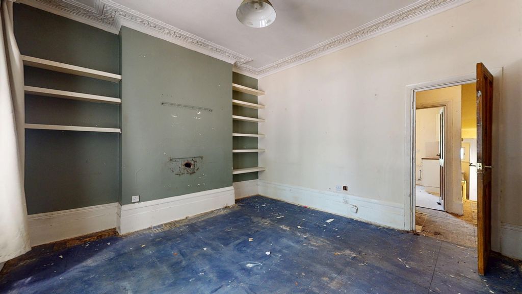 Property photo 3 of 16 Flat B, 18 Grosvenor Avenue, Highbury, London, N5 2Nr