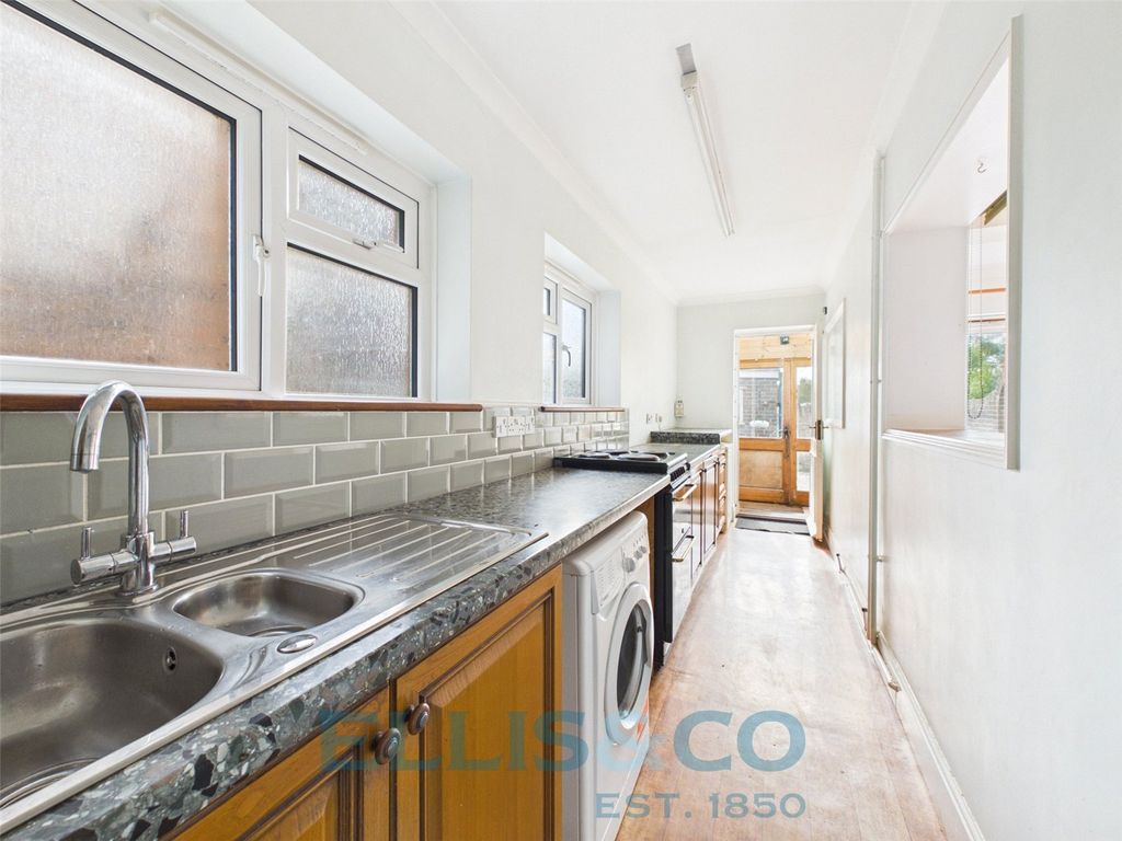 Property photo 3 of 13 Picture No. 05